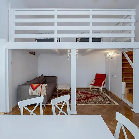 Konradowka Apartment *