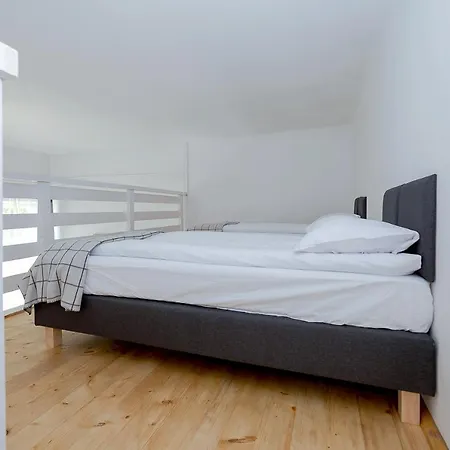 Konradowka Apartment *