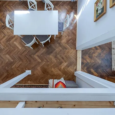 Konradówka Apartamento *